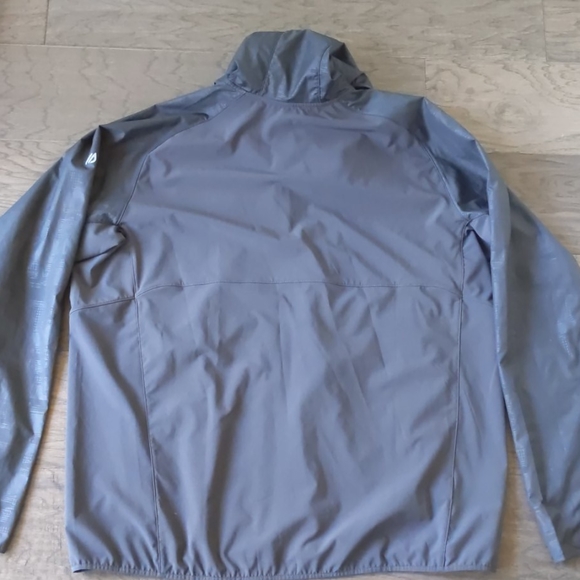 Eddie Bauer Motion windbreaker jacket - Picture 4 of 6